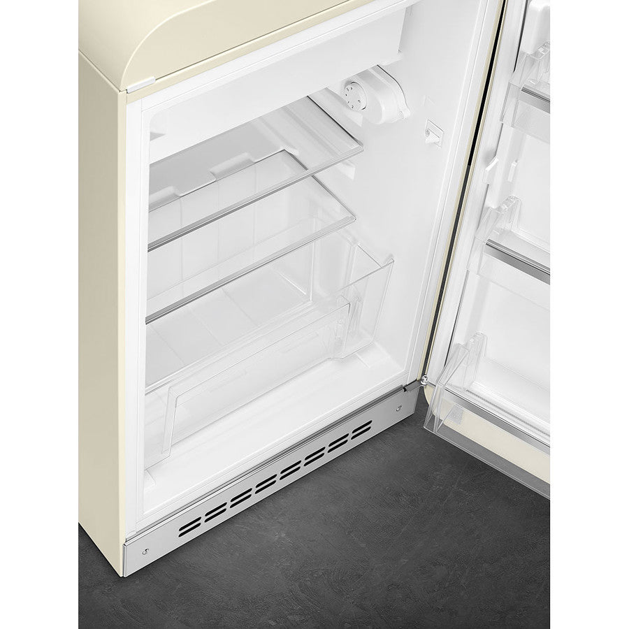 Fridge with Icebox Cream